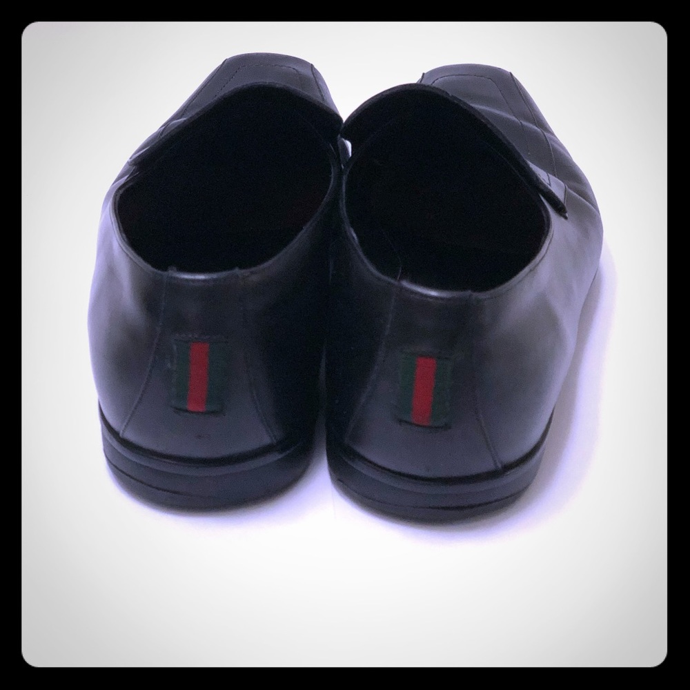 Gucci Mens black leather loafer